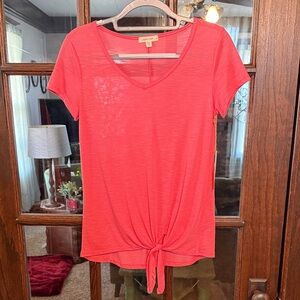 Paper + Tee Bright Coral Tie-Front V-Neck Top Y2K 90’s style Size Medium